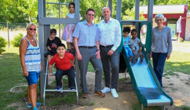 Inklusiver Caritas-Kindergarten: Neues Spielgerät begeistert die Mädchen und Jungen