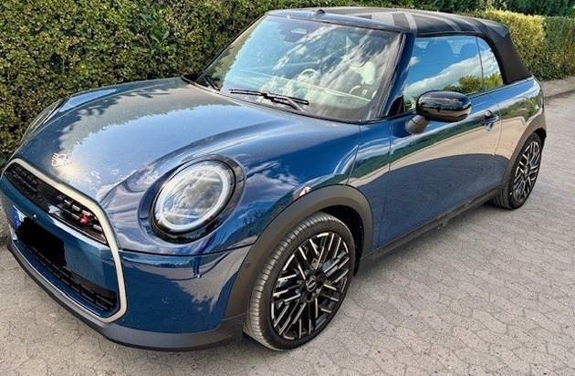 POL-H: Hannover-Döhren: Dunkelblauer Mini-Cooper gestohlen - Polizei bittet um Hinweise