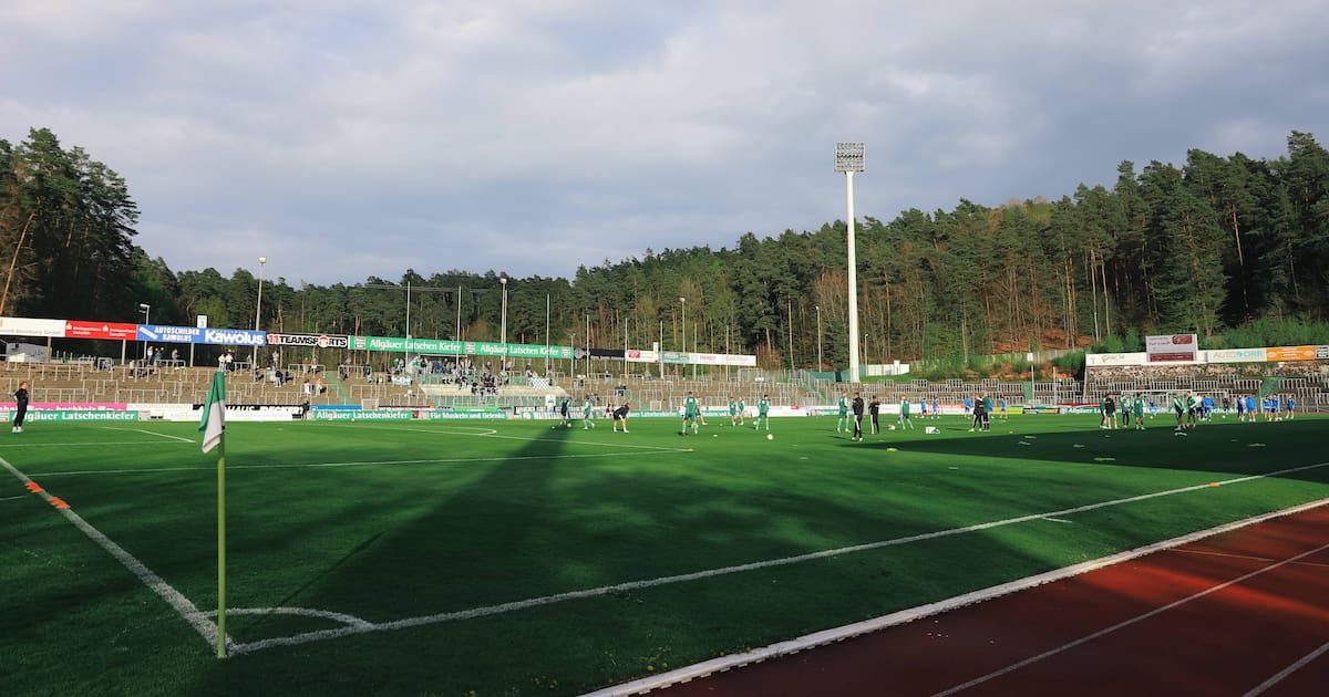 Holstein Kiel zu Gast beim FC 08 Homburg am 17.8.2025