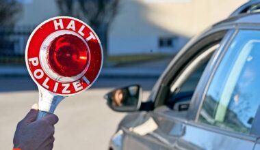 Autofahrer mit 2,6 Promille und Unfallschaden erwischt