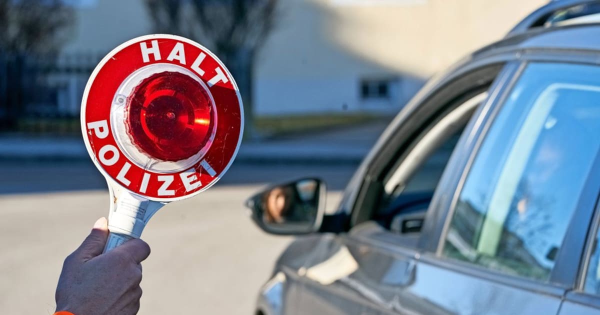 Autofahrer mit 2,6 Promille und Unfallschaden erwischt