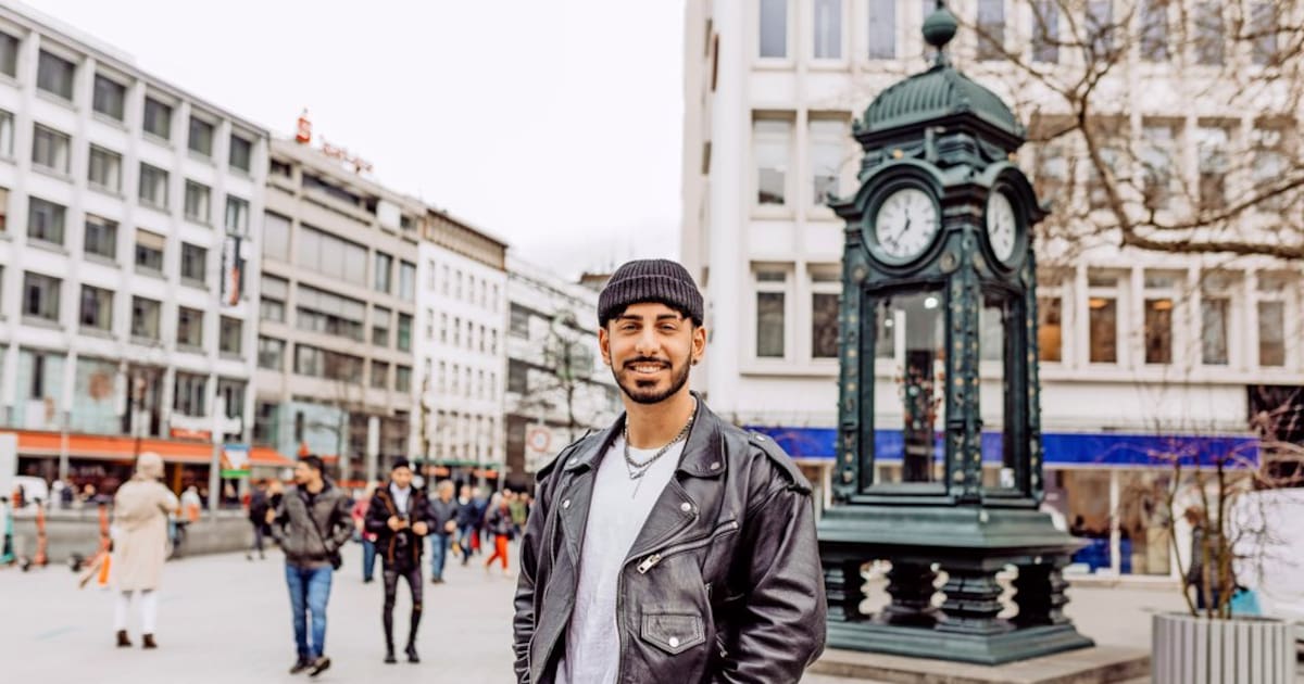 DSDS-Finalist Kiyan Yousefbeik beim NP-Sommerfestival auf der Maschseefest-Bühne