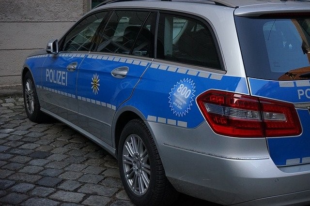 Mannheim-Neckarau: Aggressiver Dieb erbeutet Mobiltelefone