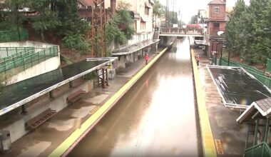 Heftige Regenfälle an Ostküste: Ganze Bahnstationen in den USA stehen unter Wasser