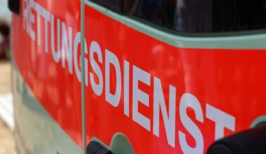 Verkehrsunfall in Mannheim-Käfertal: Motorradfahrer bei Kollision mit PKW verletzt