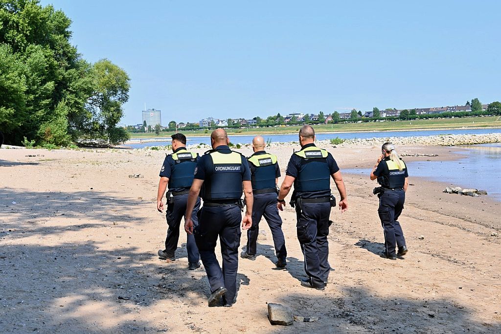 Düsseldorf: Andere Städte ziehen beim Badeverbot im Rhein nach – Einhaltung wird kontrolliert - Ddorf-Aktuell