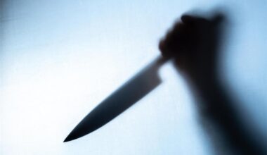 13.08.: Nach Messer-Attacke auf Ehefrau: 59-Jähriger in U-Haft