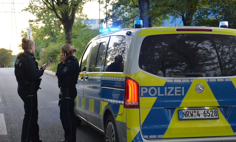 Mann mit Pfefferspray angegriffen: Tatverdächtige Kinder flüchtig
