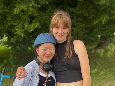 Minyu (18) und Maileen (18), Abiturientinnen aus Kiel