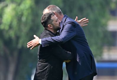 Bundeskanzler Friedrich Merz (r, CDU) und Wolodymyr Selenskyj, Präsident der Ukraine. 