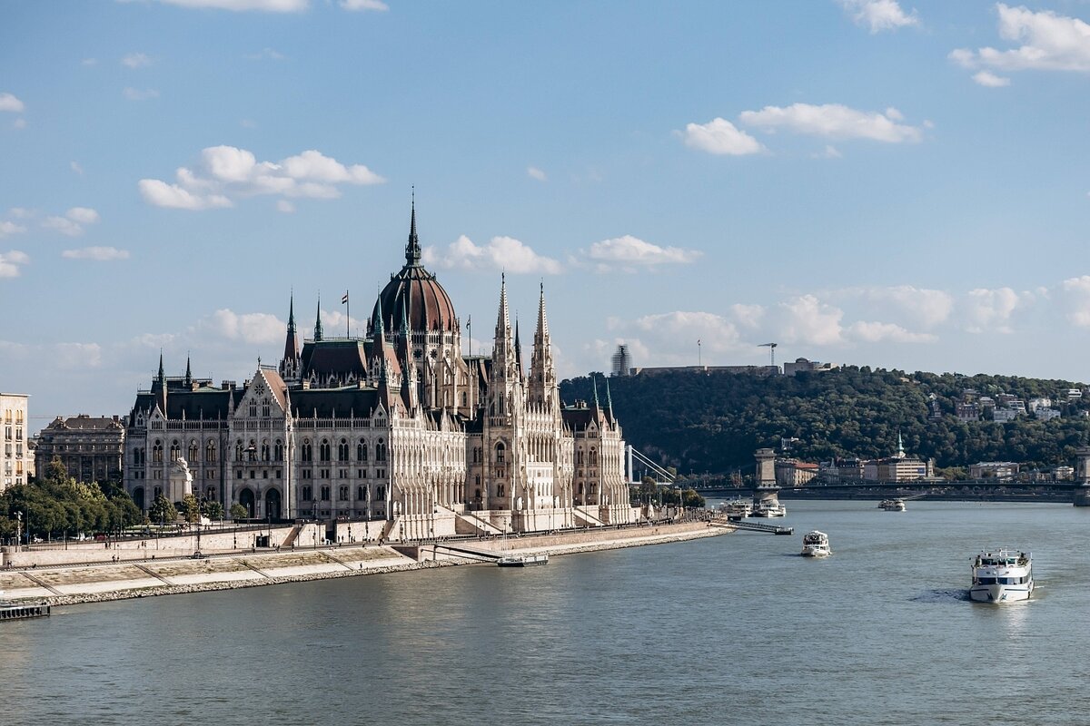 Verhandlungen im Ukraine-Krieg: Gipfeltreffen in Budapest?