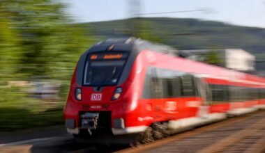 Sperrung der RE9-Strecke wegen Polizeieinsatz bei Köln