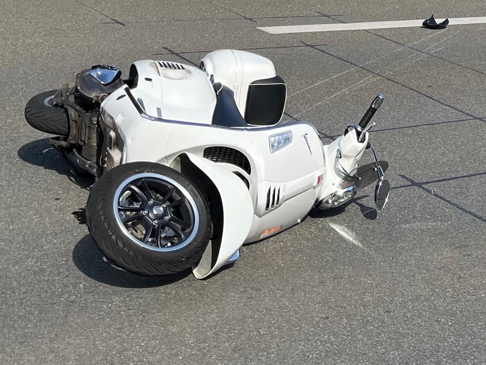 62-Jährige bei Unfall nach gefährlichem Wendemanöver schwer verletzt – Polizei.news