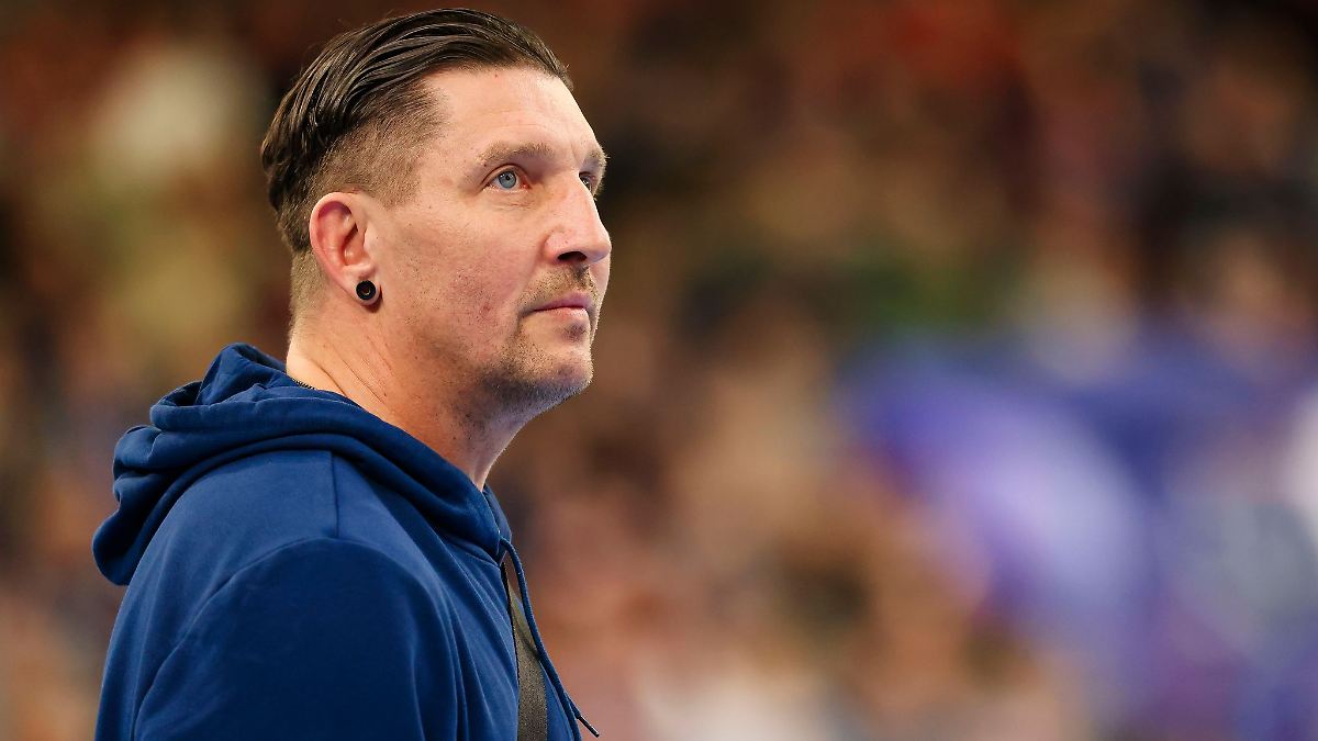 Berlin & Brandenburg: Füchse-Sportchef Kretzschmar sieht "angespannte Situation"