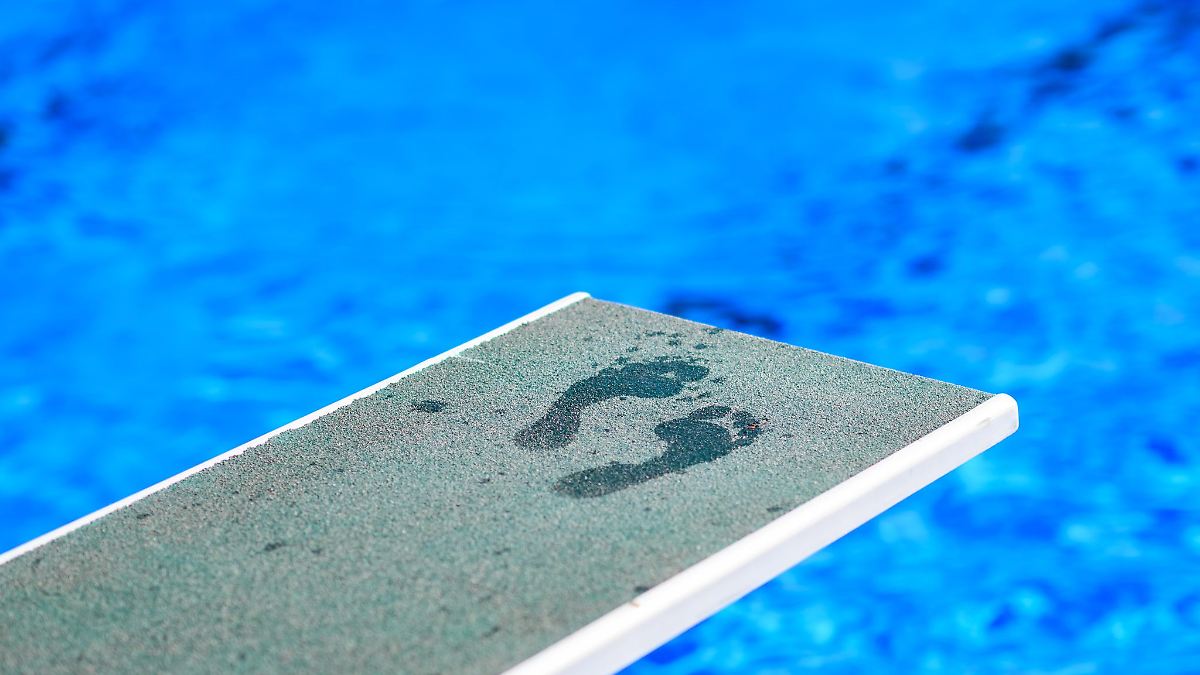 Niedersachsen & Bremen: Schlechtes Wetter: Weniger Besucher in den Freibädern