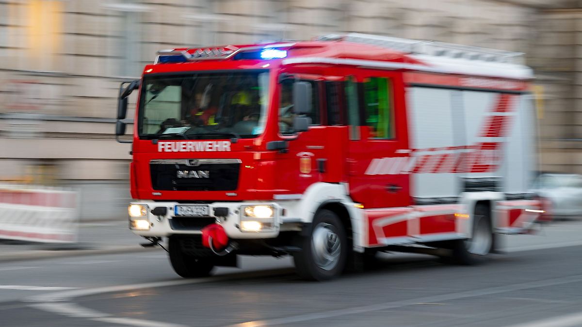 Berlin & Brandenburg: Drei Verletzte bei Brand in Teltow