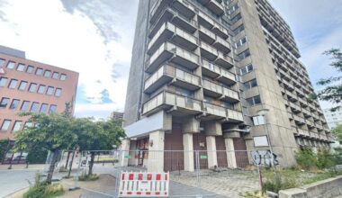 Durchgang vorerst gesperrt – Du bist Halle