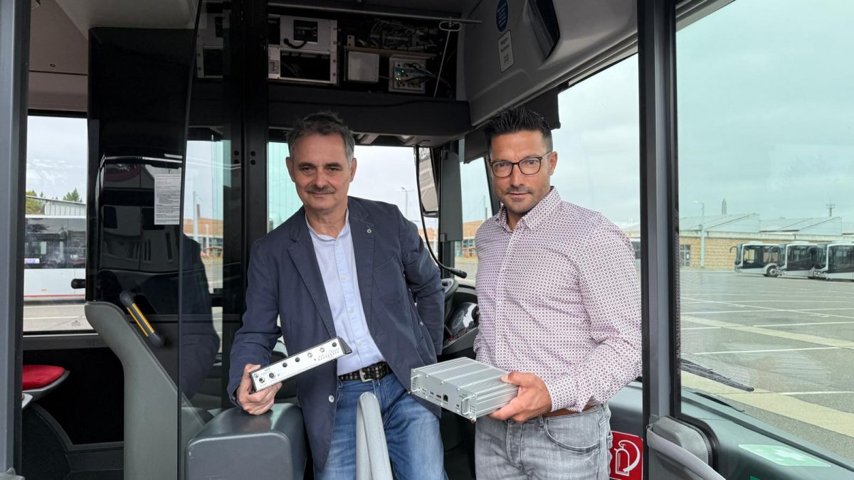 Echtzeitdaten zeigen künftig, wie voll Bus und Bahn sind – und trackt dafür die Handys der Fahrgäste (Besetztgradermittlung) – Du bist Halle