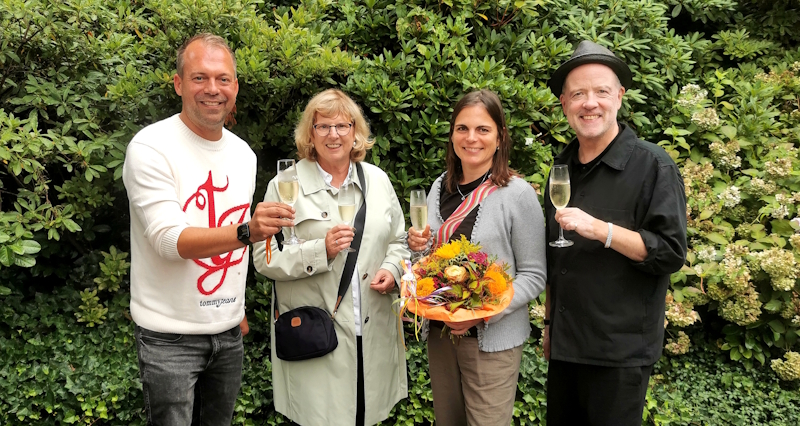 20.000. Besucherin bei den Schlossfestspielen Neersen begrüßt