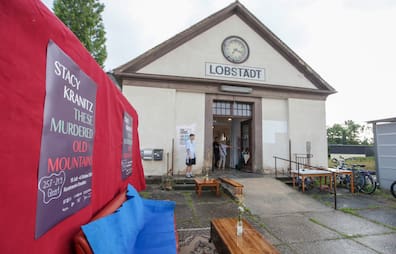 "These Murdered Old Mountains" von Stacy Kranitz sind auch im Neukieritzscher Ortsteil Lobstädt im "Gleis 1" zu sehen.