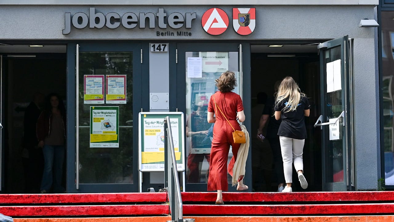Neue Zahlen: So oft wird das Bürgergeld in Berlin gekürzt | Regional