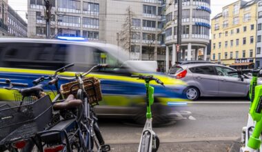 Männer düsen mit E-Scooter über A40 in Bochum! Begründung ist wahnsinnig