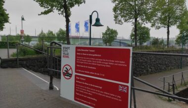 Warum die Stadt Bonn noch kein Badeverbot im Rhein verhängt hat