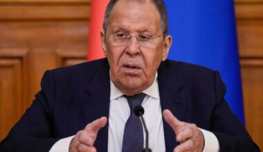 Ukraine News: Moskau sieht Bedingungen für Treffen mit Selenskij als nicht erfüllt an - Politik