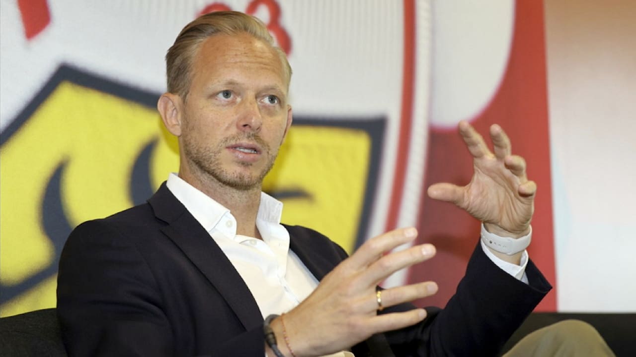 FC Bayern: Neuer Kandidat für Boss-Posten! Er arbeitet beim VfB Stuttgart - BILD