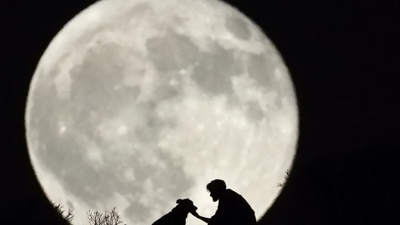 „Störmond“ im August: Wieso hat dieser schöne Mond so einen komischen Namen? | Leben & Wissen