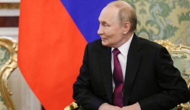 Absage aus dem Kreml: Putin lehnt Gipfeltreffen mit Selenskyj ab | Politik
