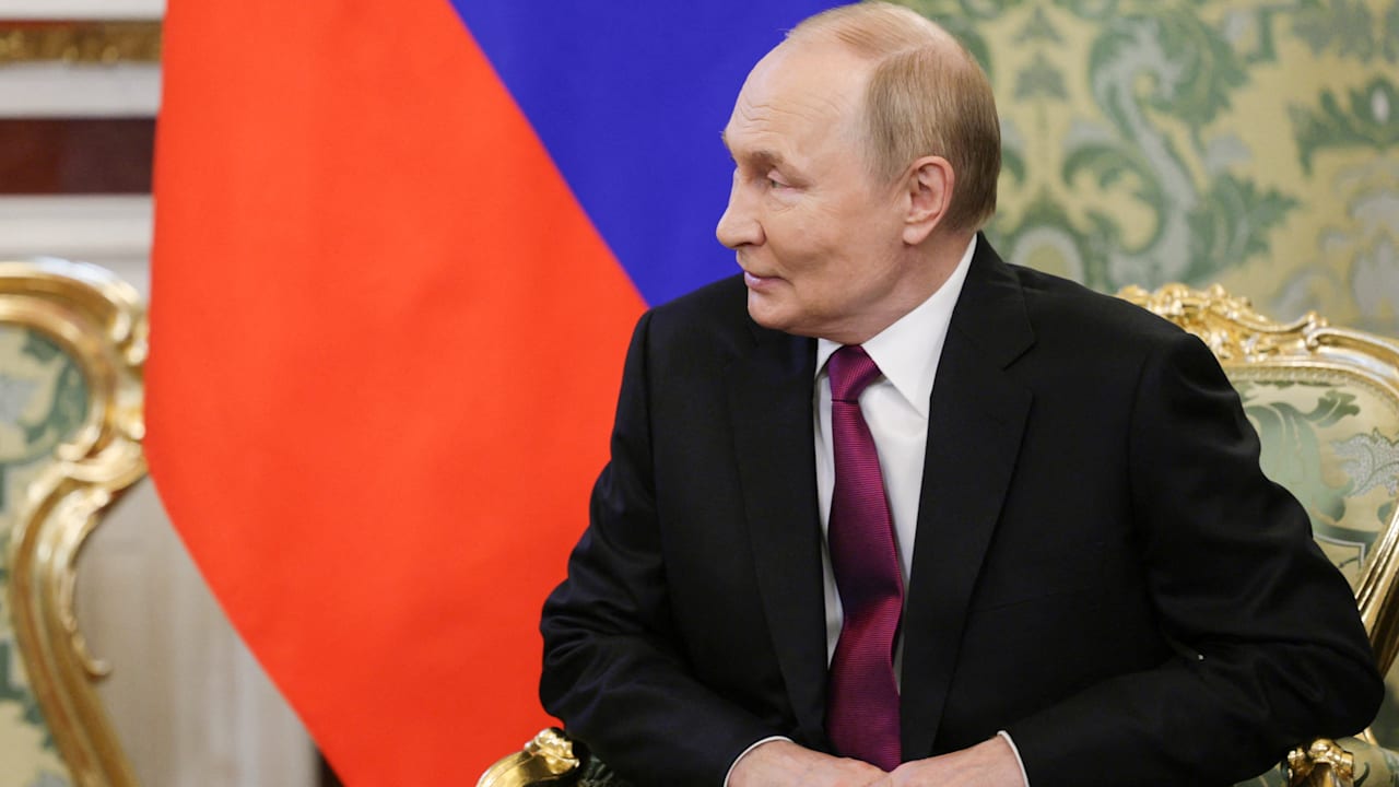 Absage aus dem Kreml: Putin lehnt Gipfeltreffen mit Selenskyj ab | Politik