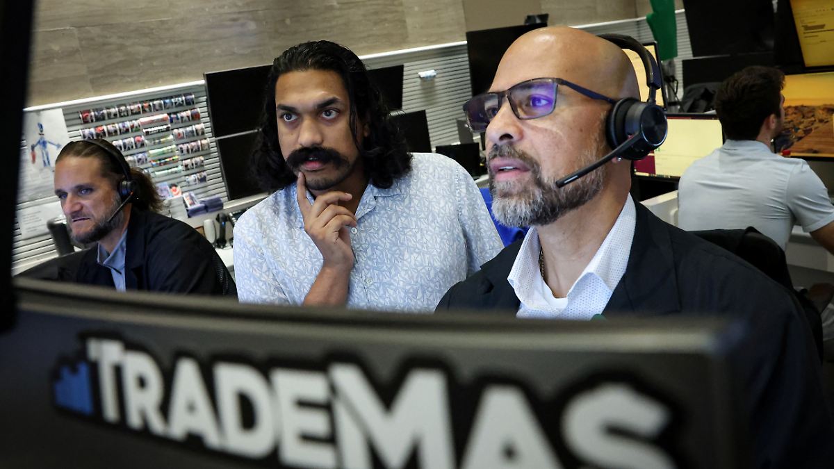 Intel auf Talfahrt: Vorsichtige Anleger stoßen US-Tech-Werte ab