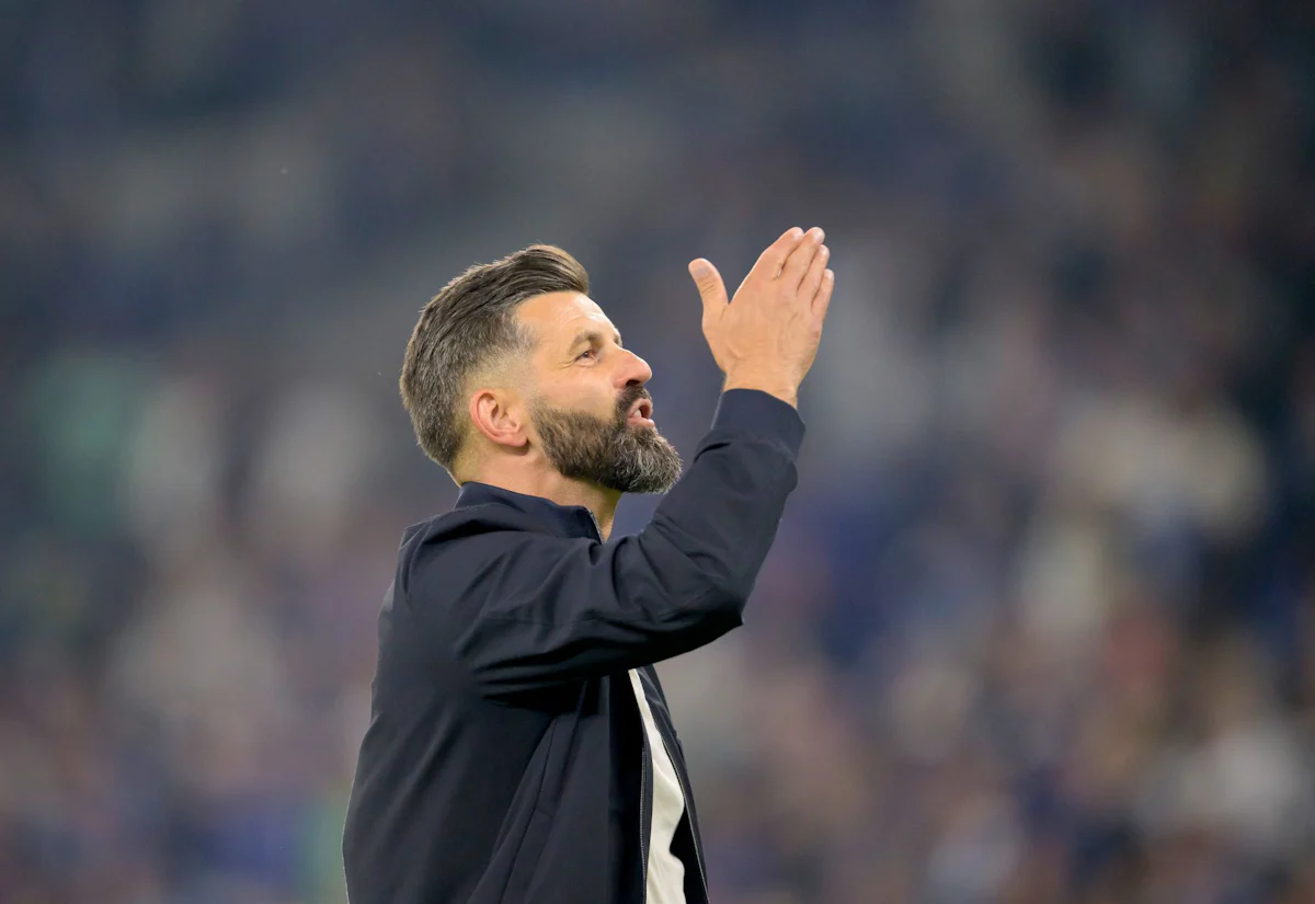 Erfolgreicher Start - Schalke 04 feiert nächsten Heimsieg und träumt von mehr - Sport