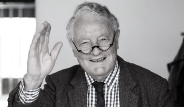 Mit 88 Jahren: Trauer um Rolf Seelmann-Eggebert – Früherer ARD-Adelsexperte gestorben