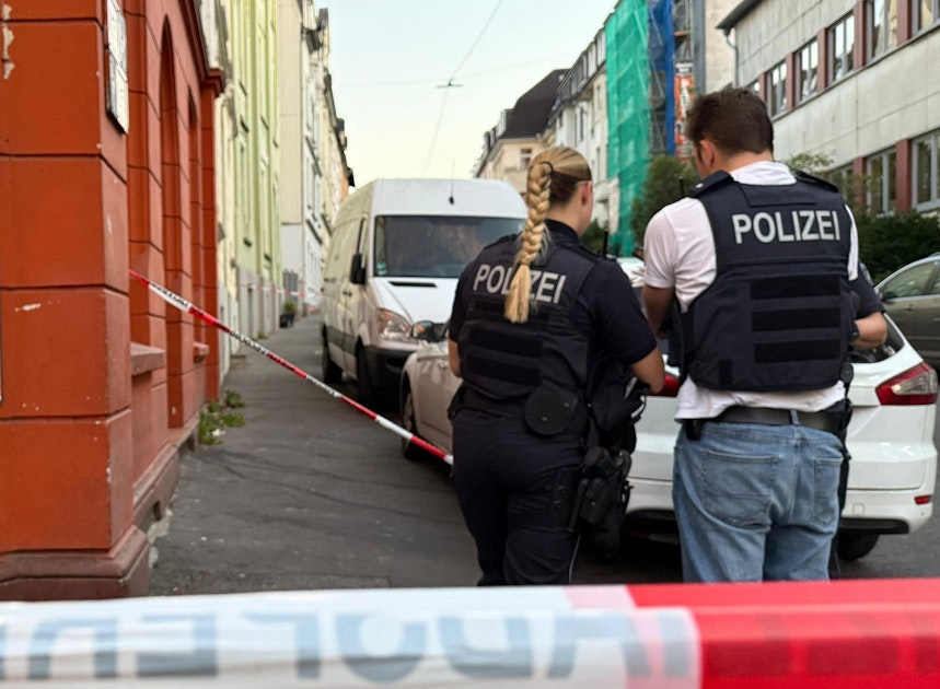 Messerangriff in Wuppertal - drei Menschen verletzt