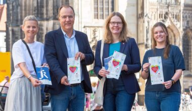 Mit 25.000 Brötchentüten die Demokratie stärken
