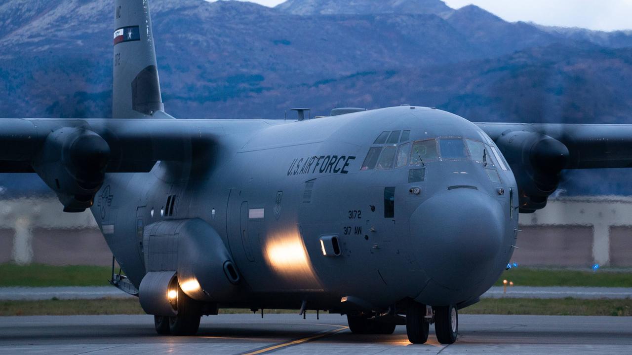 Ukraine-Liveblog: ++ Trump empfängt Putin auf US-Militärbasis ++