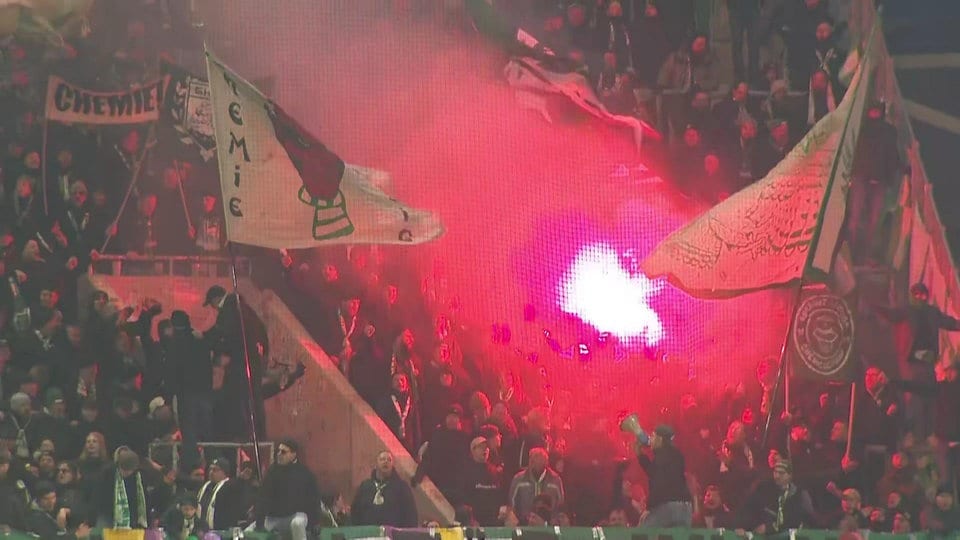 Nach Ausschreitungen bei Spiel gegen Chemie Leipzig: Staatsanwaltschaft klagt FCC-Fans an