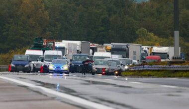 A5 bei Gießen gesperrt: Umgekippter Lkw verliert Gefahrgut | hessenschau.de