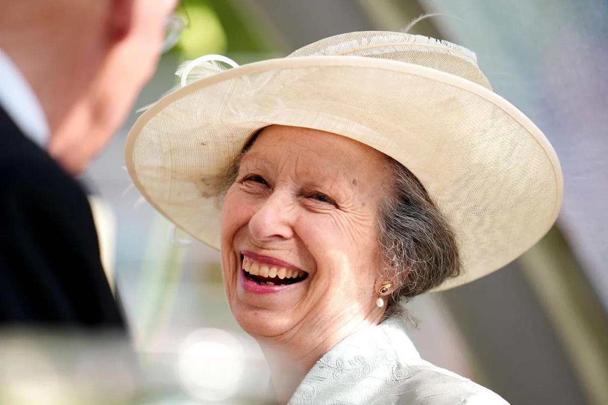 Britisches Königshaus - Ein normales royales Leben? Prinzessin Anne wird 75 - Panorama