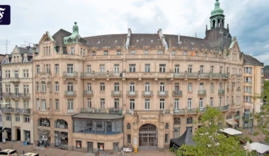 Palasthotel in Wiesbaden: Miete für Flüchtlinge, die es nicht gibt