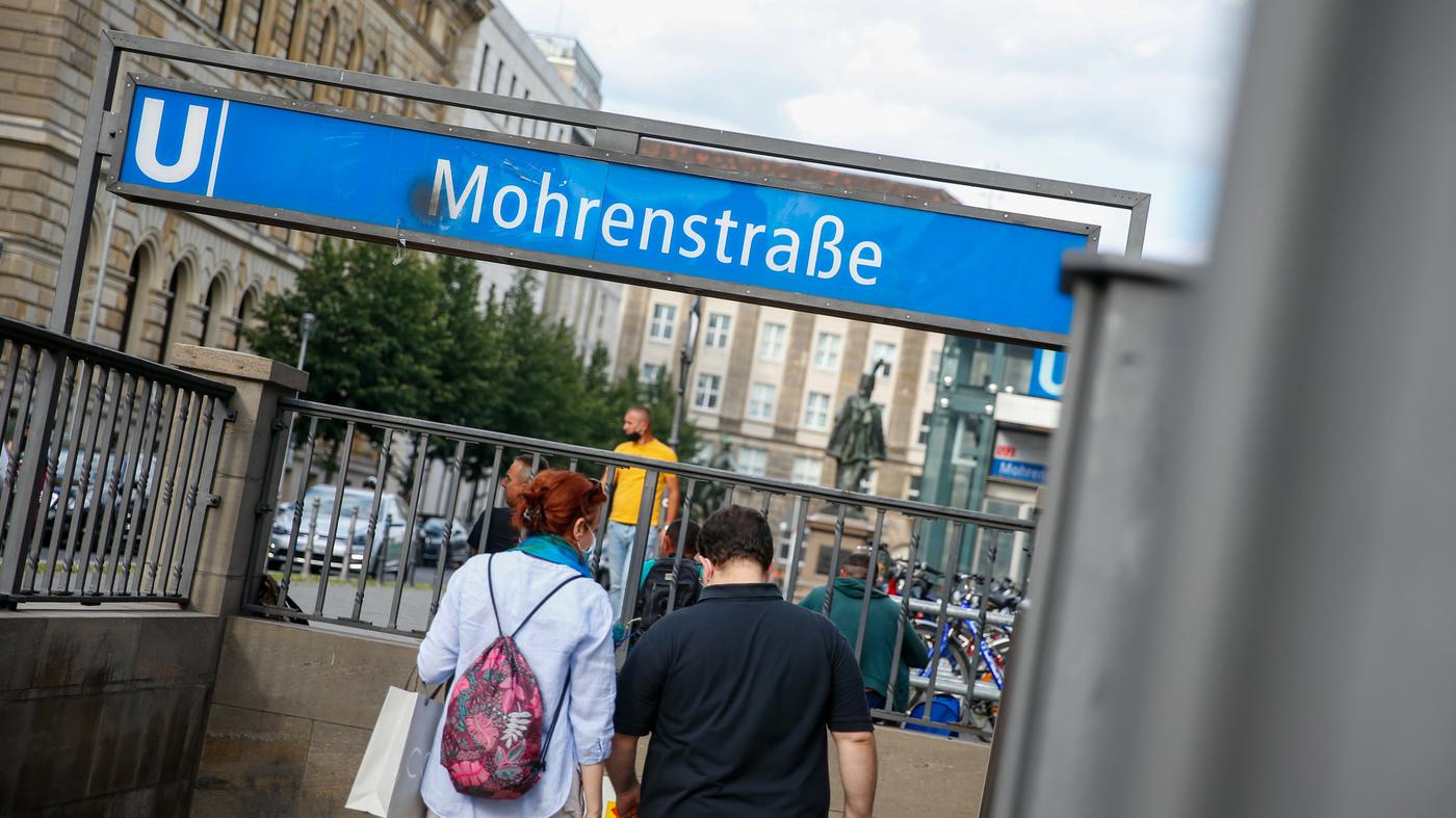 Warum ist der U-Bahnhof Mohrenstraße noch nicht umbenannt?