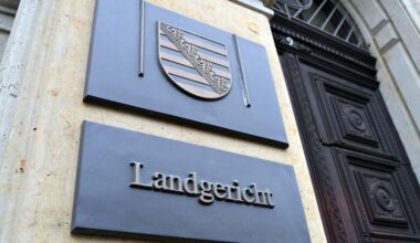 Prozess: Internet-Anleger um fast 800.000 Euro betrogen