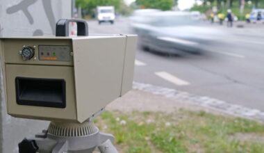 „Operation Speed“: Polizei startet Blitzermarathon mitten in der Ferienzeit – Darauf müssen Autofahrer achten