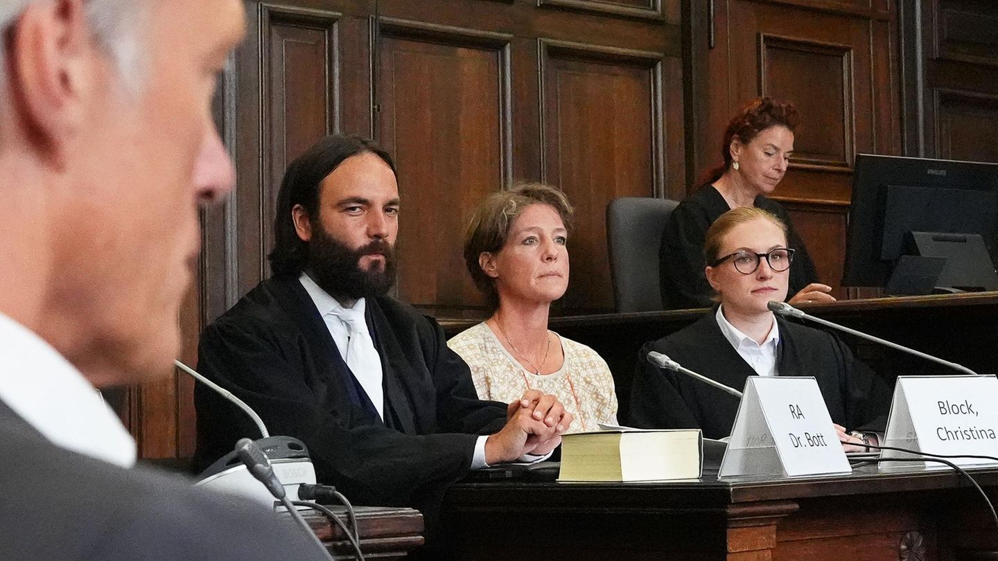 Block-Prozess: Sechster Verhandlungstag direkt minutenlang unterbrochen