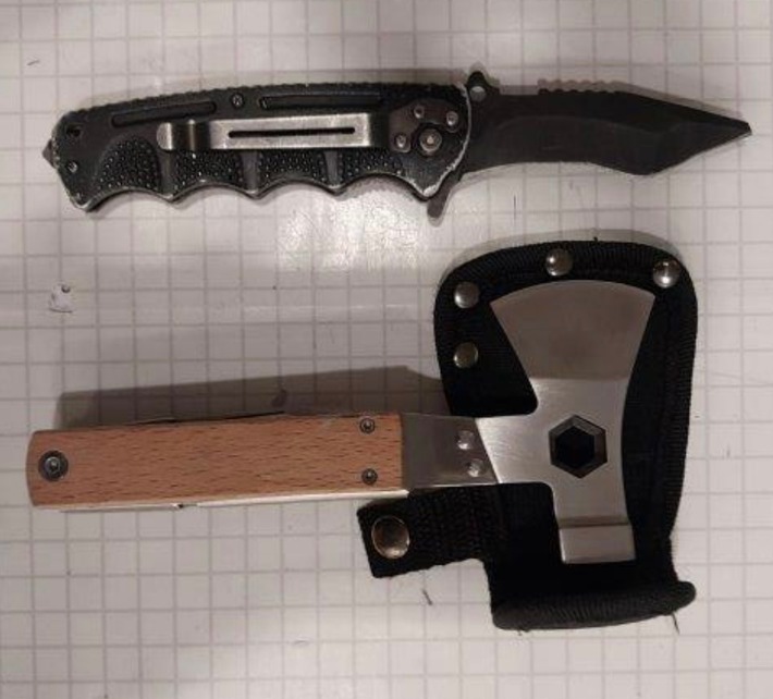 BPOL NRW: Bundespolizei stellt Einhandmesser und Multitool Axt am Düsseldorfer Hauptbahnhof sicher