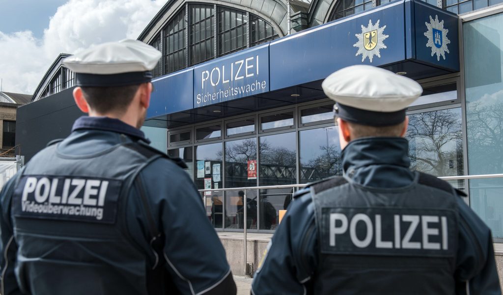 Superhirn der Bundespolizei wird Handy-Dieb zum Verhängnis