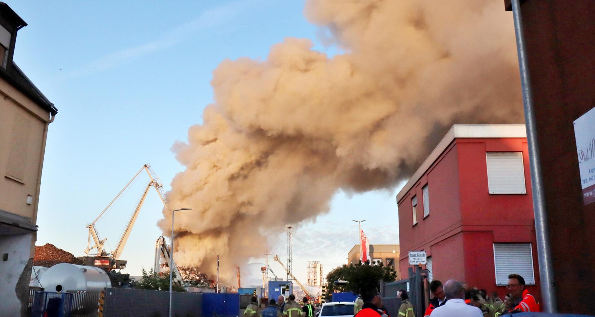 Brandgeruch aus Mannheim bis nach Frankfurt zu riechen | hessenschau.de
