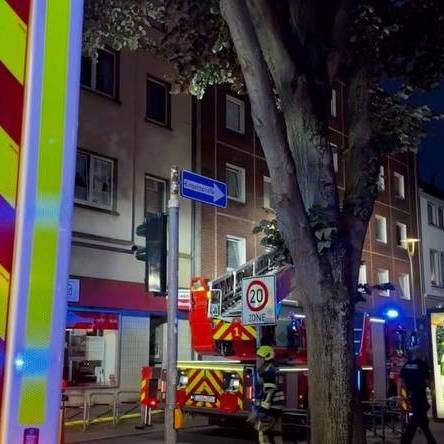 Kellerbrand in Gelsenkirchen: Vier Verletzte im Krankenhaus